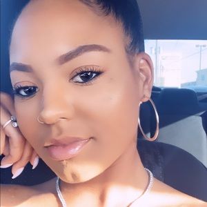 Meet your Posher, Bria